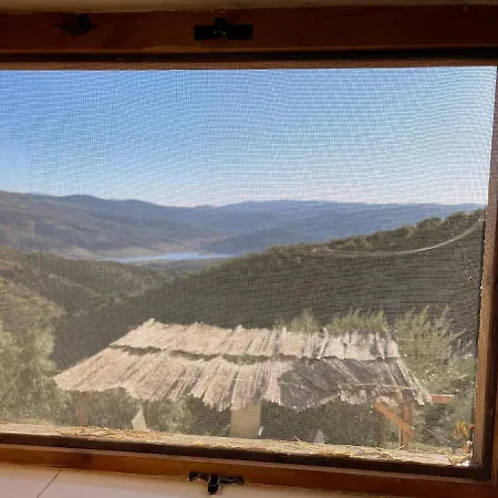Casa Vista Al Iznajar