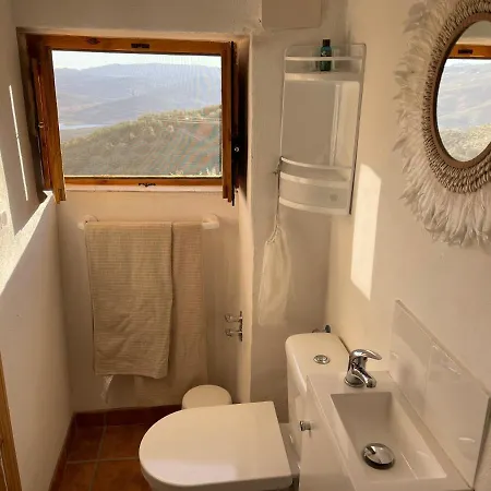 Casa Vista Al Iznajar